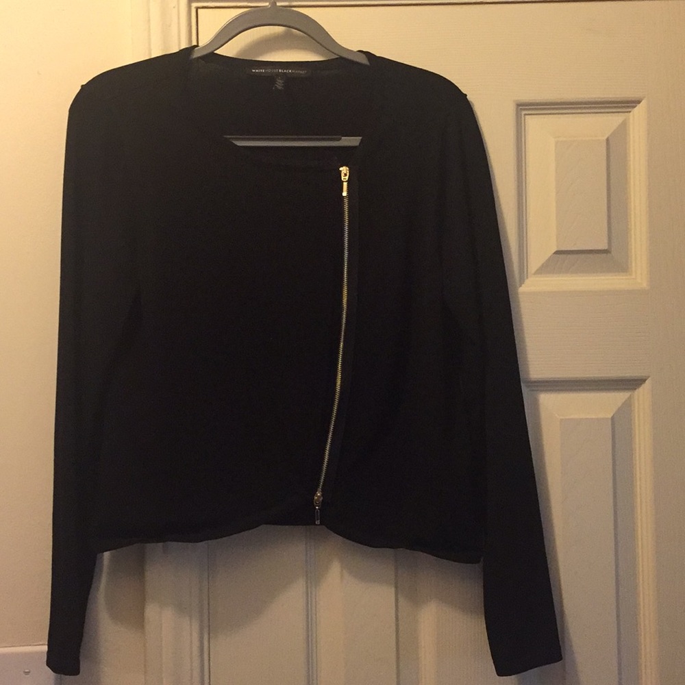 EUC White House Black Market Lightweight Sweater